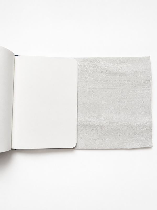 Carnet en cuir gris/blanc A6