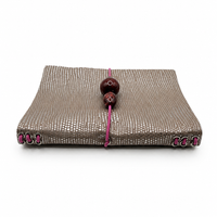 Carnet en cuir rose A6