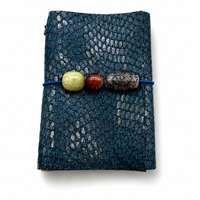 Carnet en cuir bleu A6