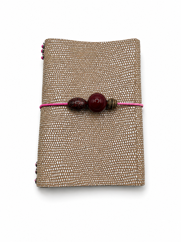Carnet en cuir rose A6