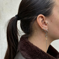 Boucles d'oreilles composition nacre et chaîne