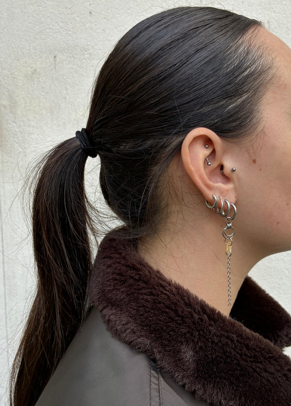Boucles d'oreilles composition nacre et chaîne