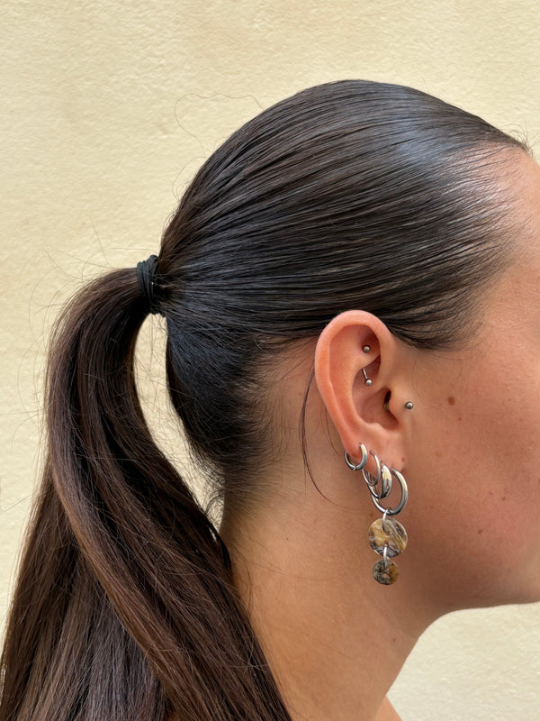 Boucles d'oreilles composition boutons